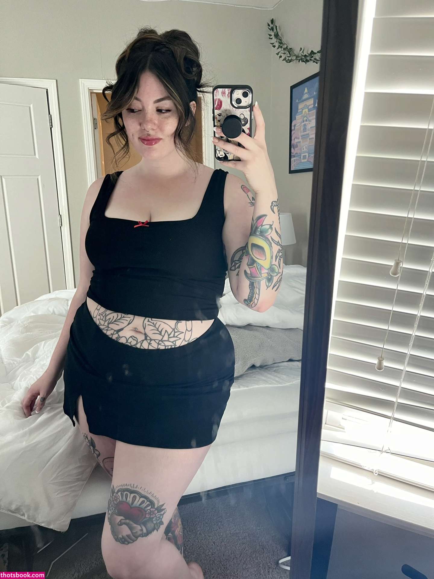 nerdydirtypeach Photo #4