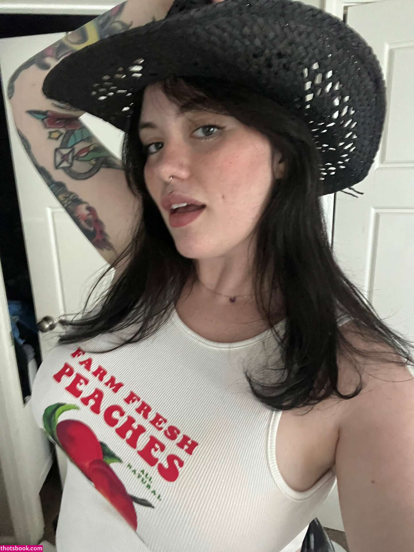 nerdydirtypeach Photo #10