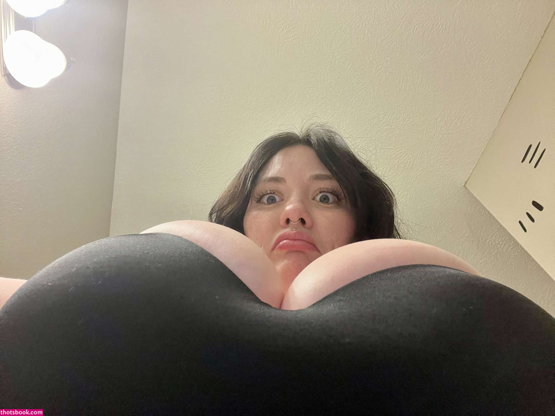 nerdydirtypeach Photo #12