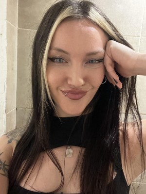 Sharonfox03 Photo #4