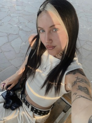 Sharonfox03 Photo #7