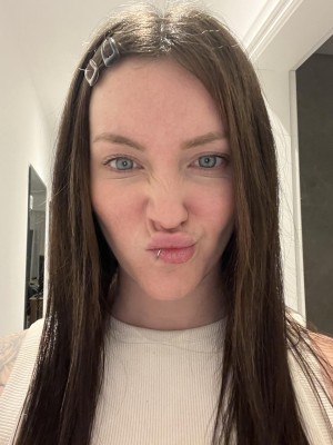 Sharonfox03 Photo #13