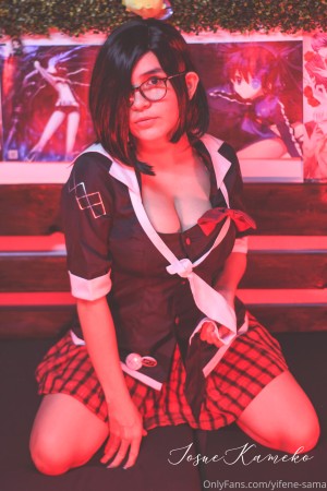 Yifene Sama Photo #15