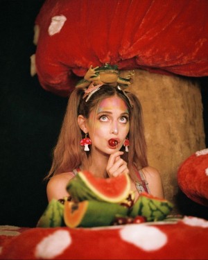 Alexandraqnin Photo #10