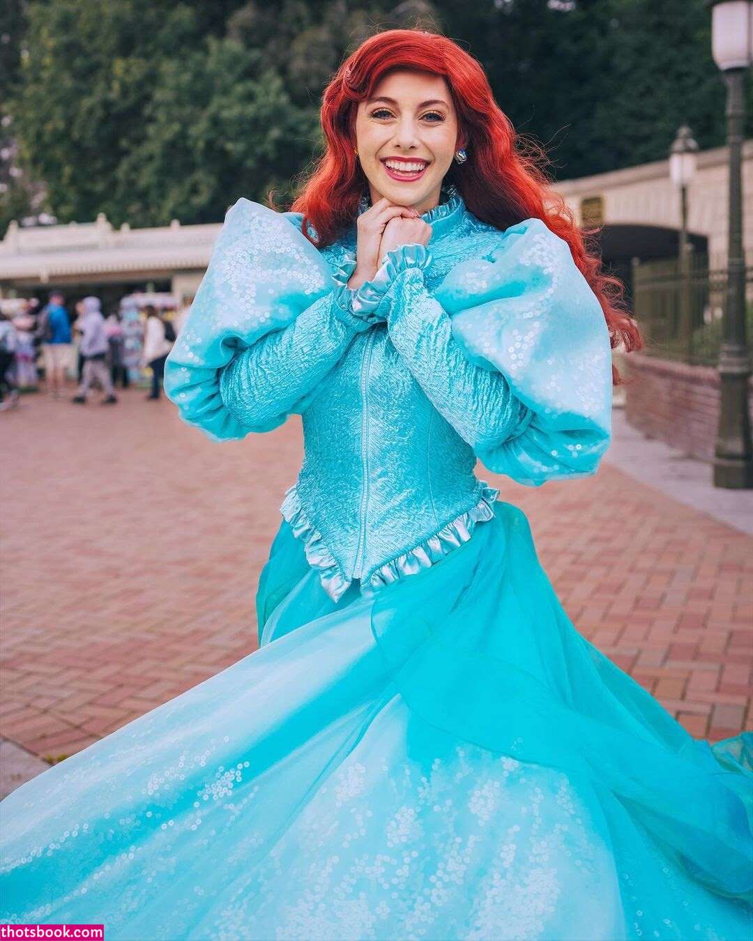 Alexandraqnin Photo #36