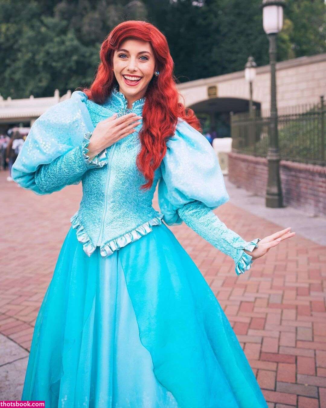 Alexandraqnin Photo #38