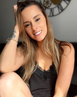 Anita Rover Photo #10