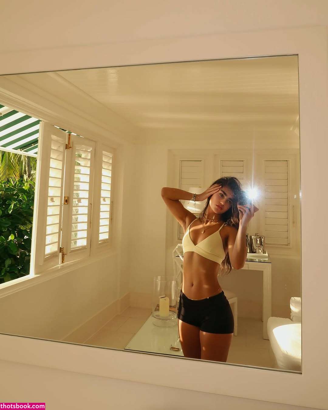 Rayna Vallandingham Photo #4