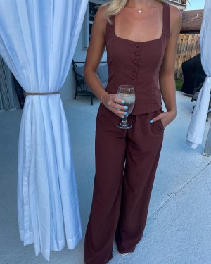 Sarah Abbott Photo #9