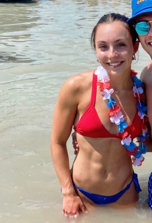 Ava Axelrod Photo #19