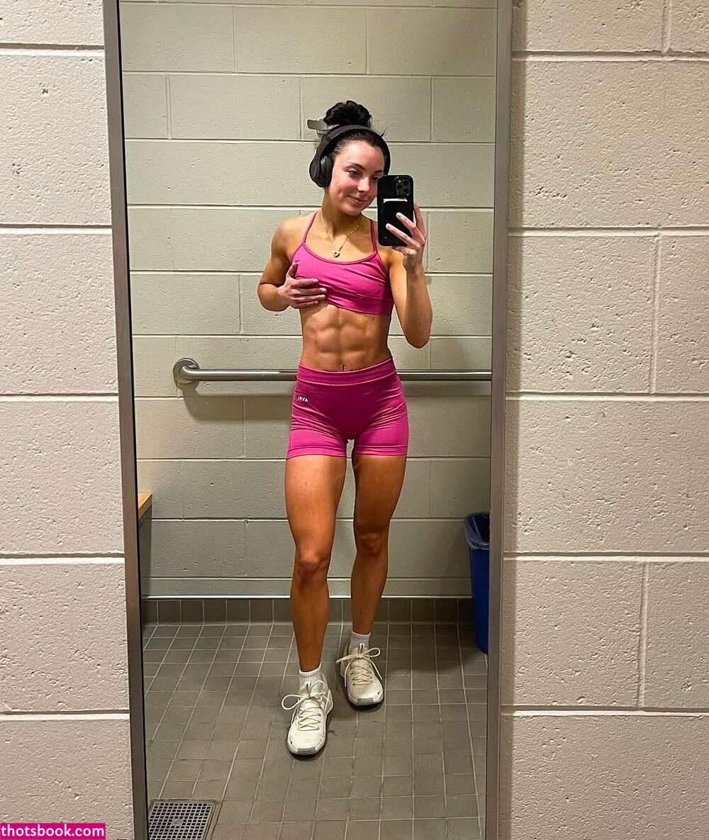 Ava Axelrod Photo #30