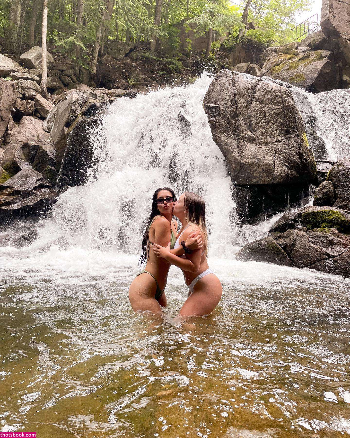 Maya Desrochers Photo #29