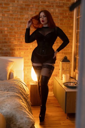 Missivyrosescarlett Photo #10