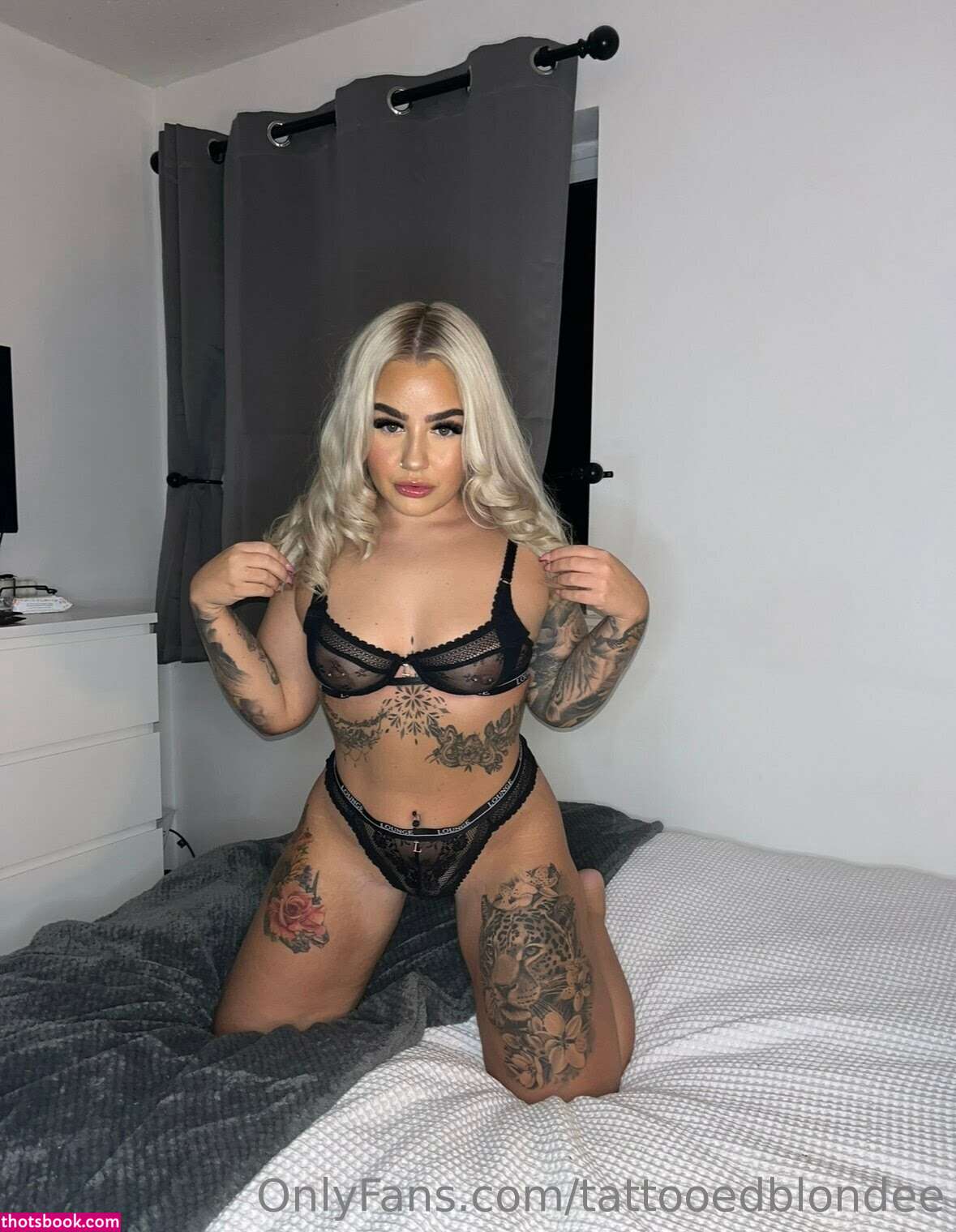 tattooedblondee Photo #7