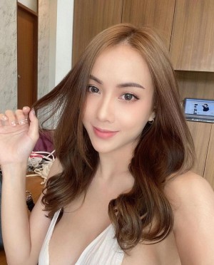 Soraya Upaiprom Photo #5