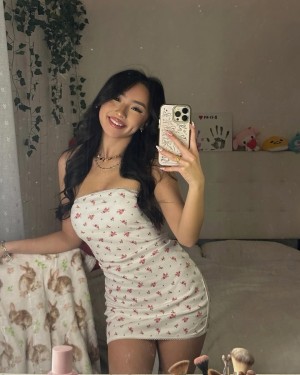 Daisy Chang Photo #6