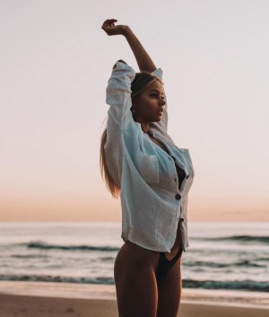 Chloe Campbell Photo #33