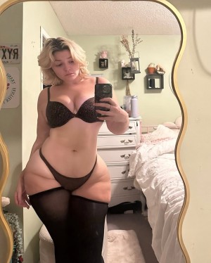 Boyeaterrr Photo #28