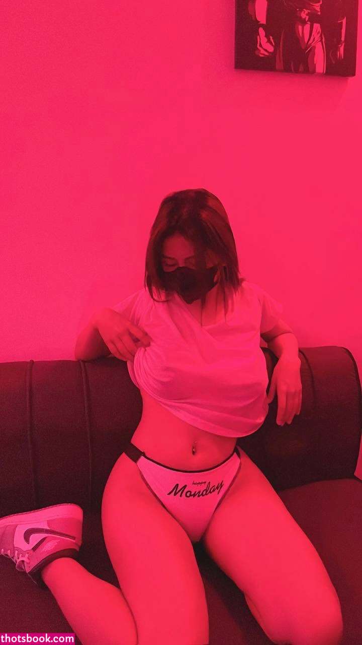 Charmaine Manicio Photo #4