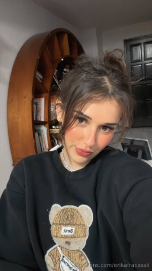 Erika Fracassi Photo #7