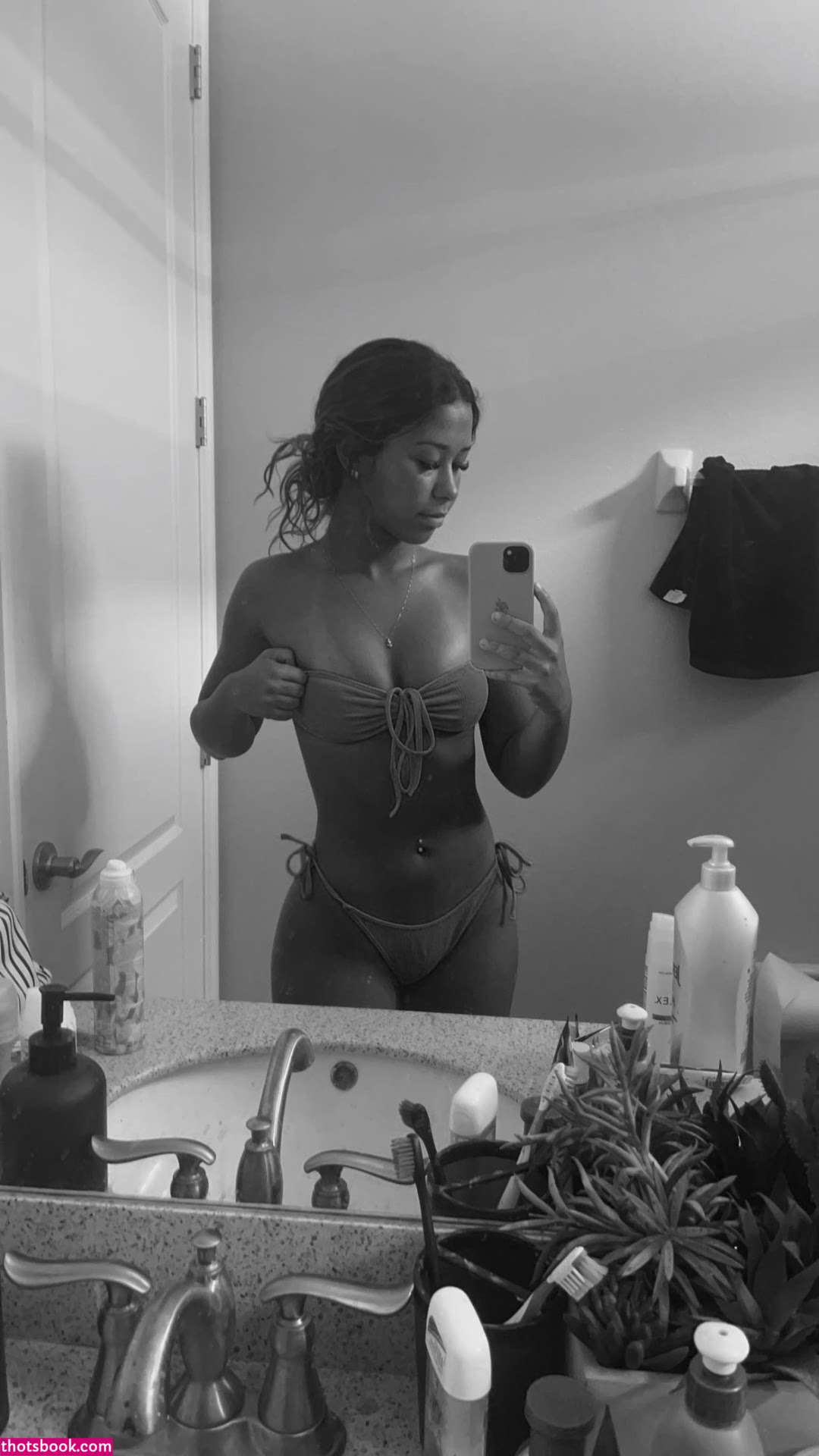 Jailyn Como Photo #32