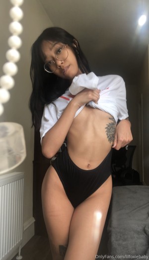 Lilfoxiebaby Photo #16