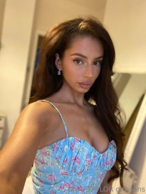 Unaa Taylor Photo #23