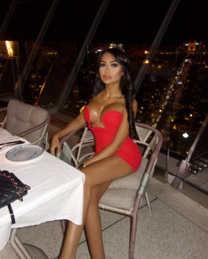 Yasmine Eve Photo #27