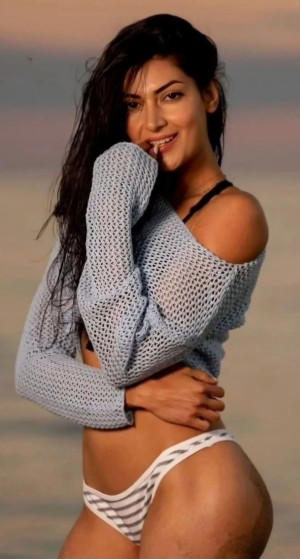 Yesha Sagar Photo #12