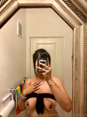 hotgirlwaifugoddess Photo #45