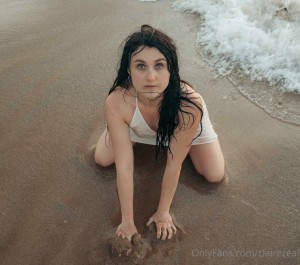 Claire Zeal Photo #4