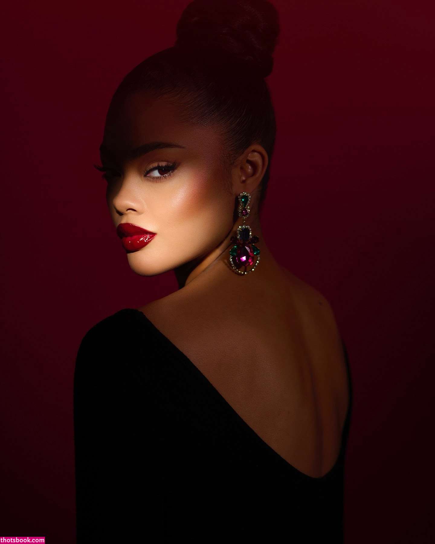 Caitlyn Mwenifumbo Photo #1