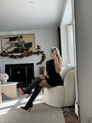 Worship Emma Photo #3