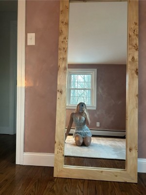 Worship Emma Photo #13