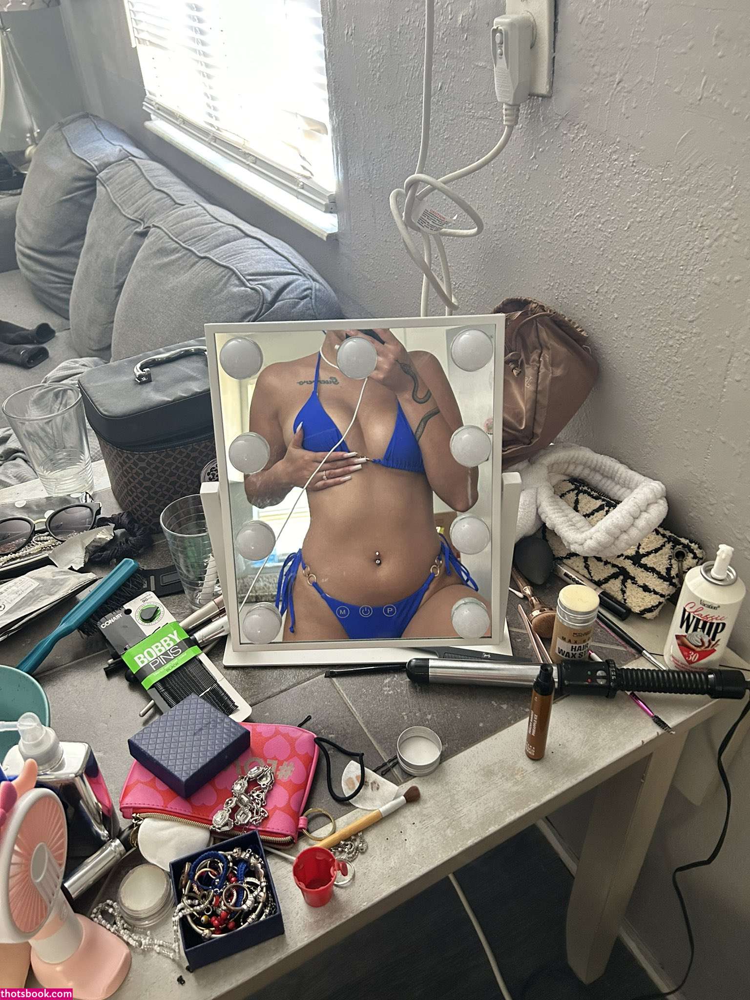 Leslie Emma Photo #35