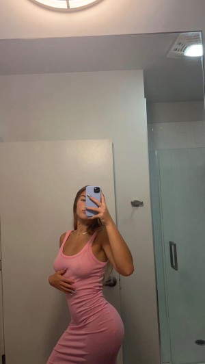 Meghan Walker Photo #6