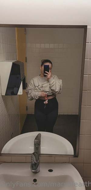 marsofearthh Photo #1