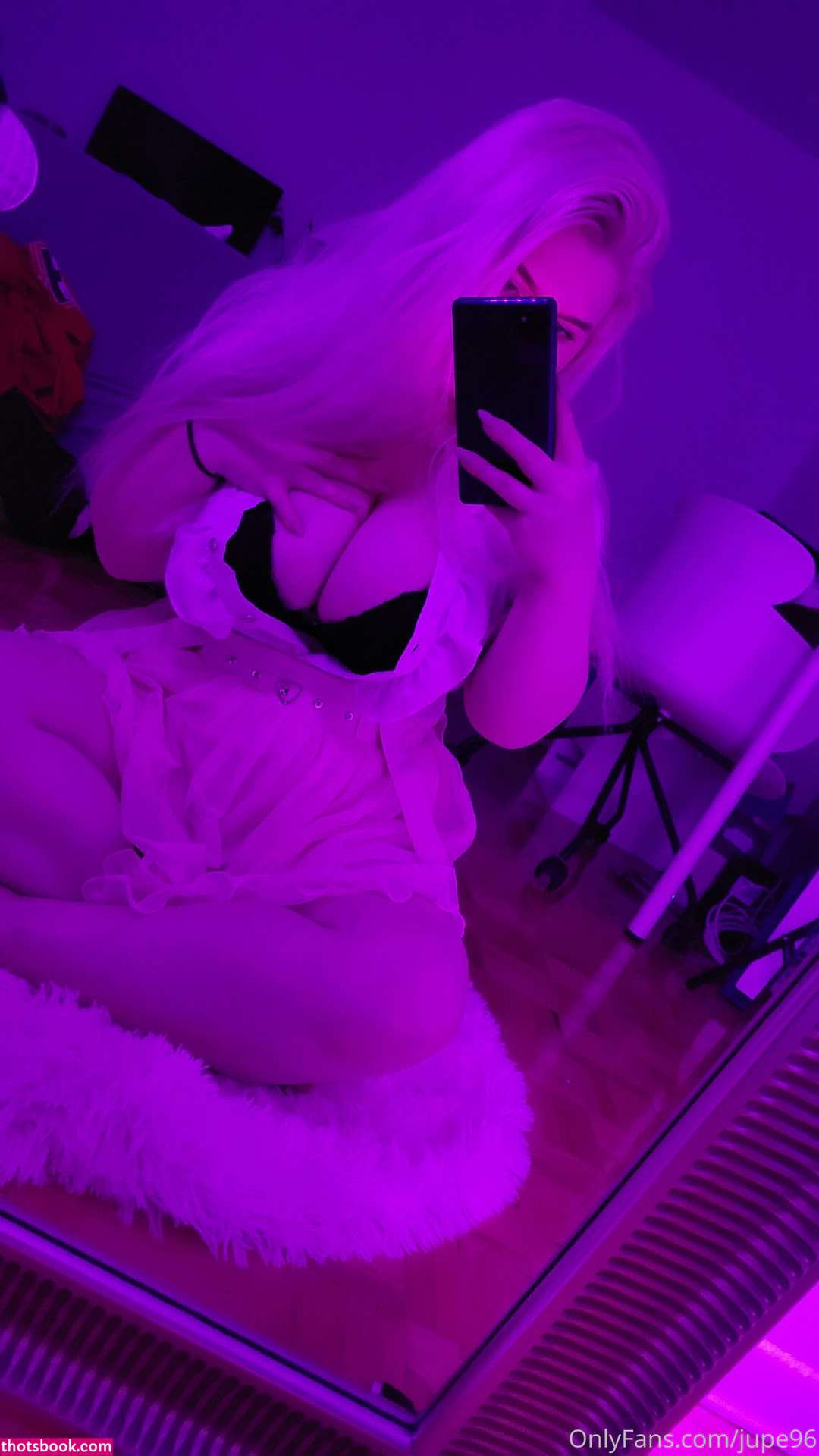 marsofearthh Photo #25