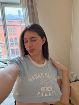 Daisywhitee Photo #28