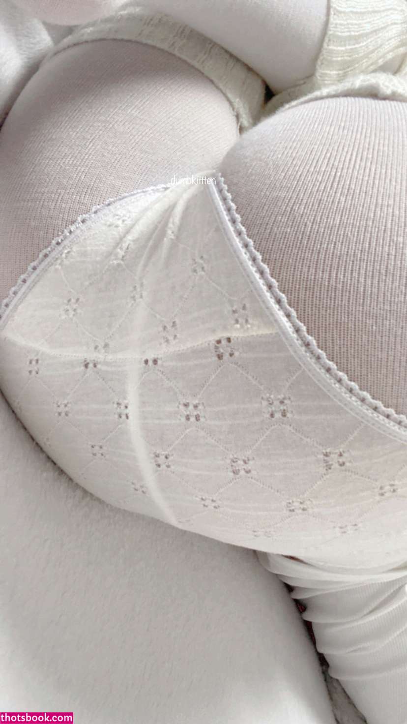 dumbkittteen Photo #13