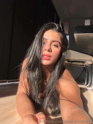 itsdaisyofficial Photo #22