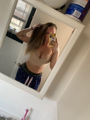 Localh0ney Photo #23