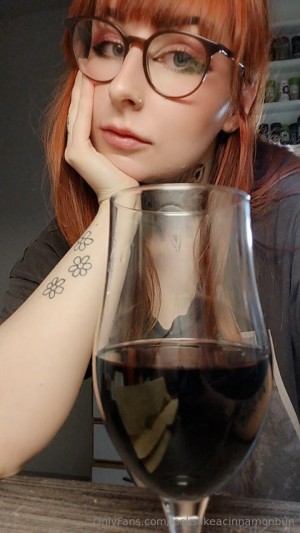 lookslikeacinnamonbun Photo #12