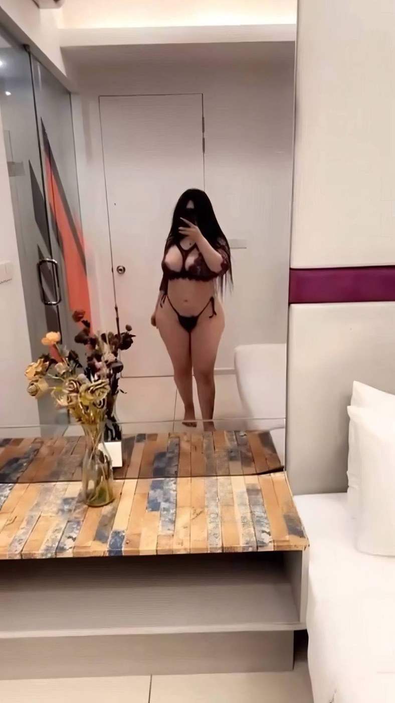 Angie Khoury Photo #16