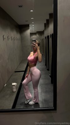 skinnyashley Photo #20