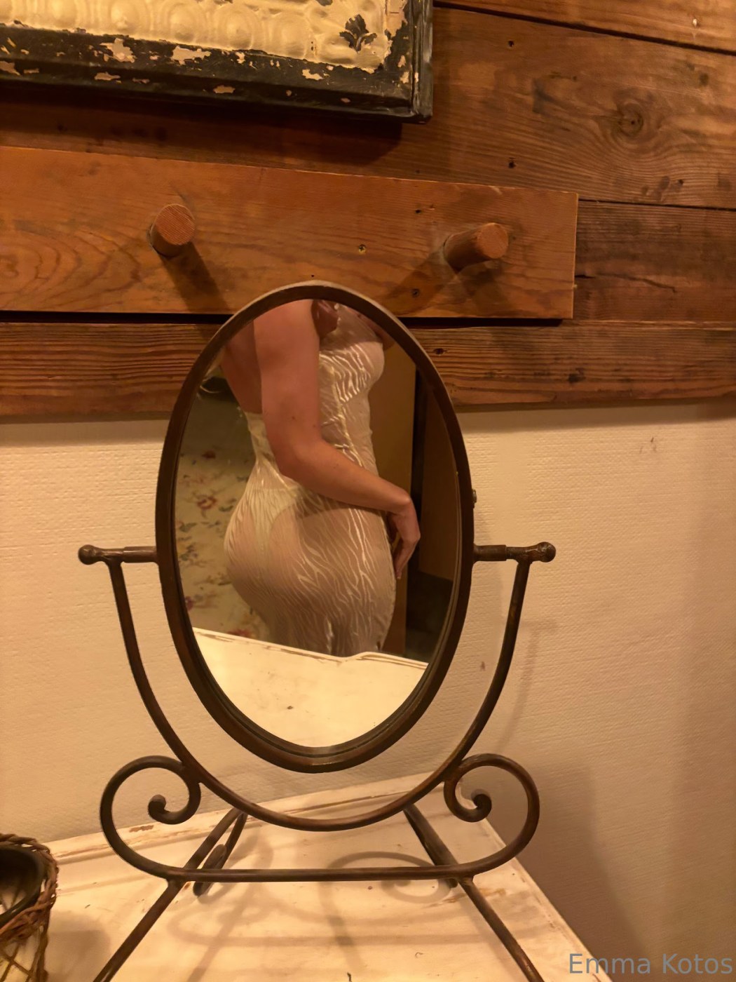 Emma Kotos Photo #260