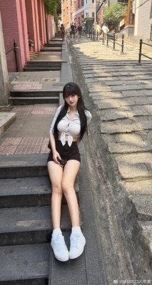 NinimlgbReal Photo #8