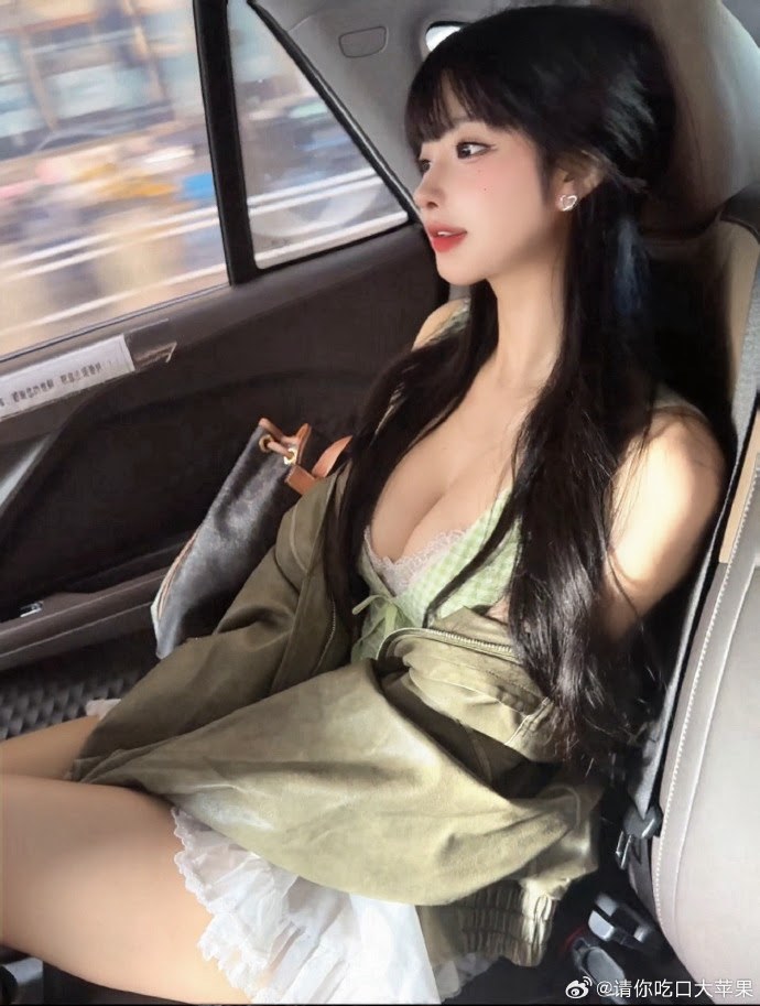 NinimlgbReal Photo #21