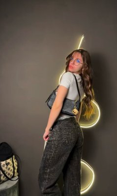 Anna Kauer Photo #18