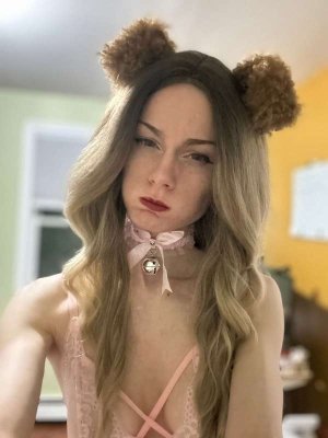 Mora_deez_nuts Photo #30